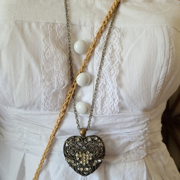 SUMMER BEAUTIFUL WHITE LACE MINI STRAPLESS 3 DRESS - Picture 8 of 16